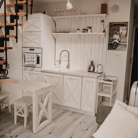 Lovely Nadolnik ポズナン